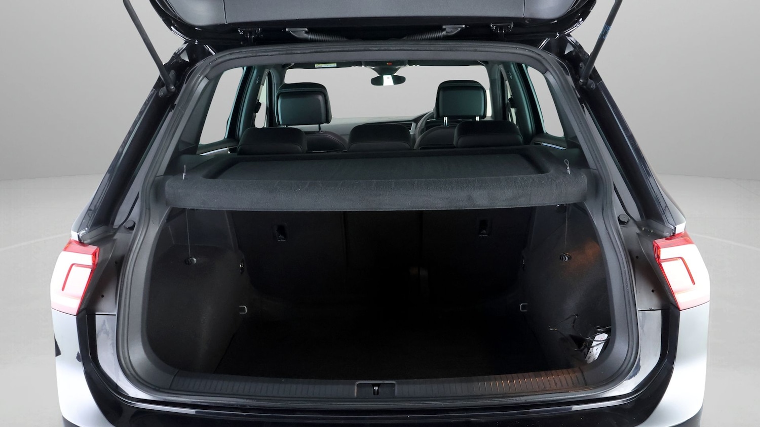 Used Volkswagen Tiguan 2021 for sale - 77329405: Photo 17