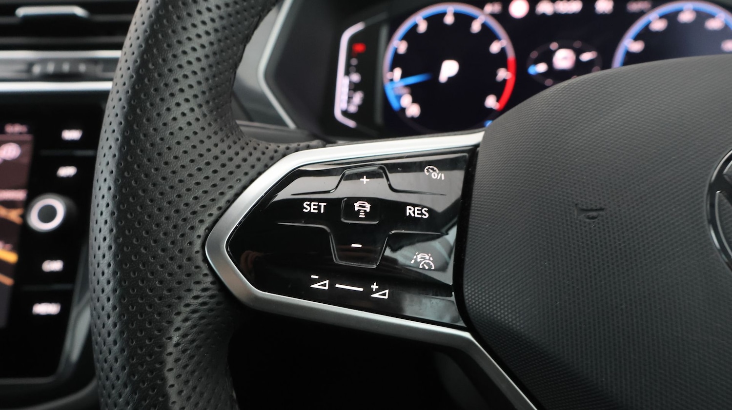 Used Volkswagen Tiguan 2021 for sale - 77329405: Photo 24