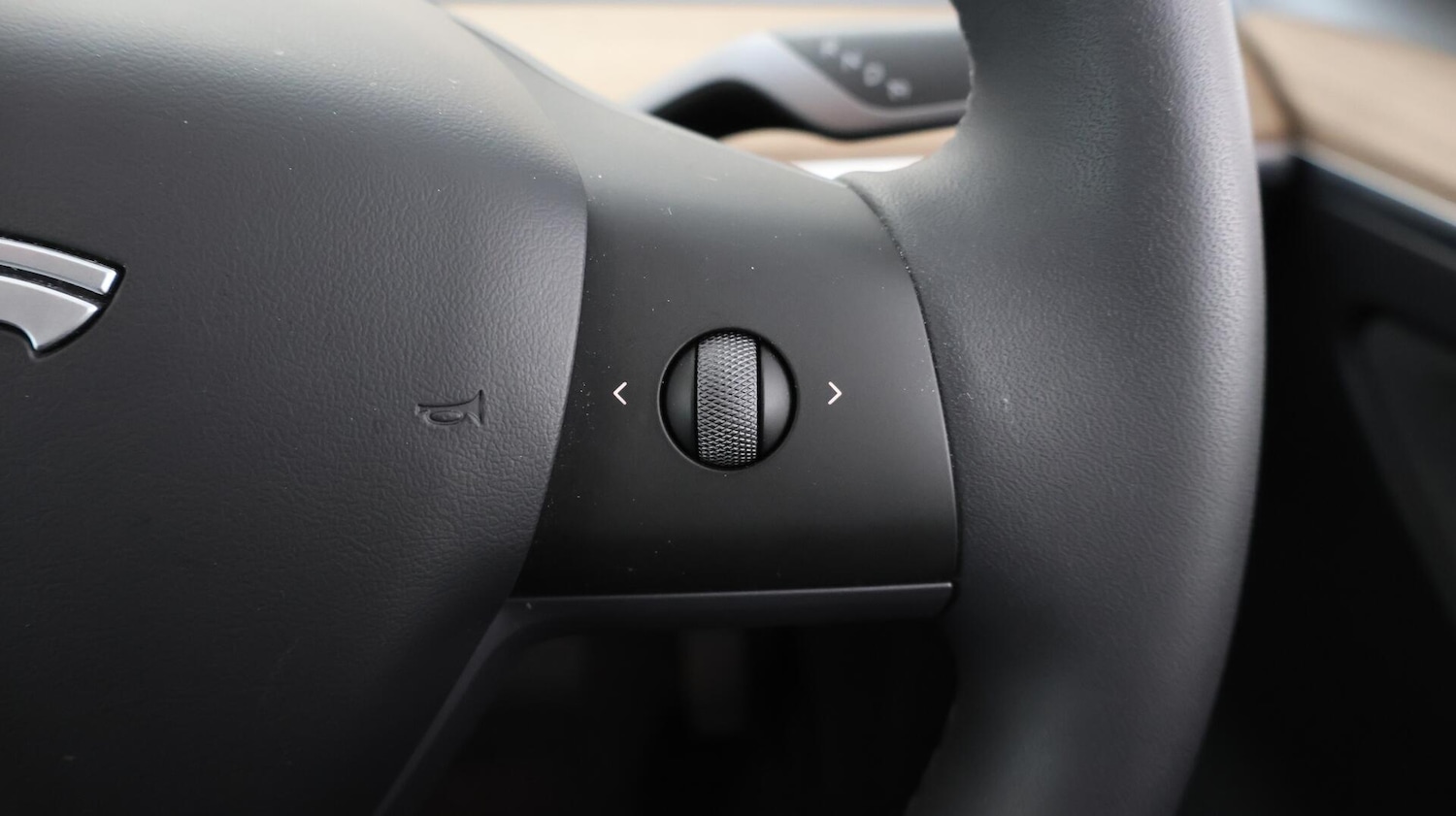 Used Tesla Model Y 2023 for sale - 76380602: Photo 23