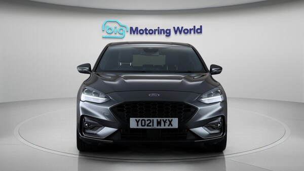 Used Ford Focus 2021 for sale - 76123094: Photo 2