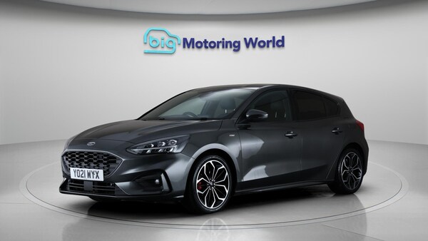 Used Ford Focus 2021 for sale - 76123094: Photo 3