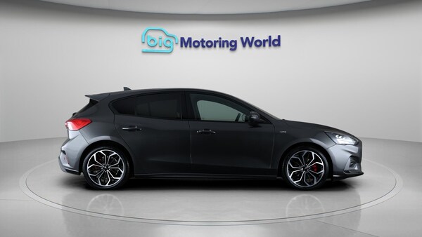 Used Ford Focus 2021 for sale - 76123094: Photo 8