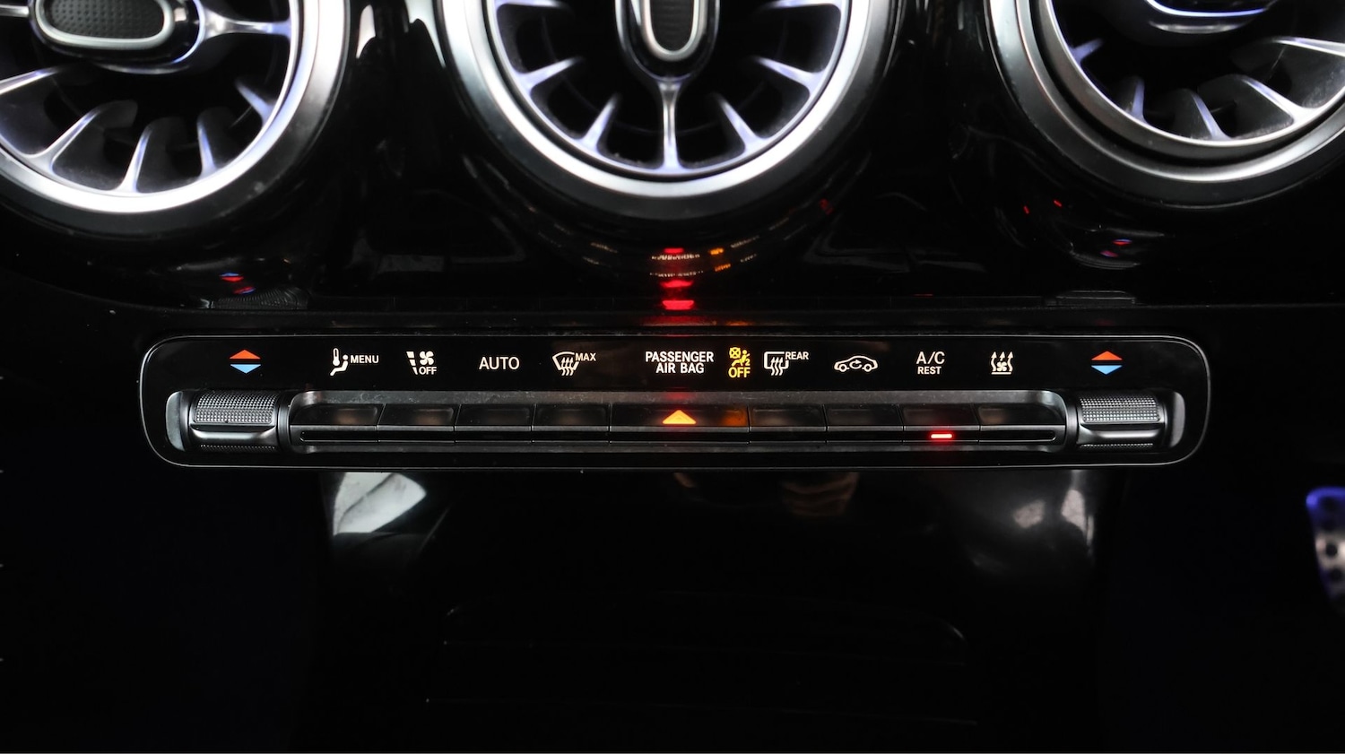 Used Mercedes-Benz CLA 2021 for sale - 77822575: Photo 12