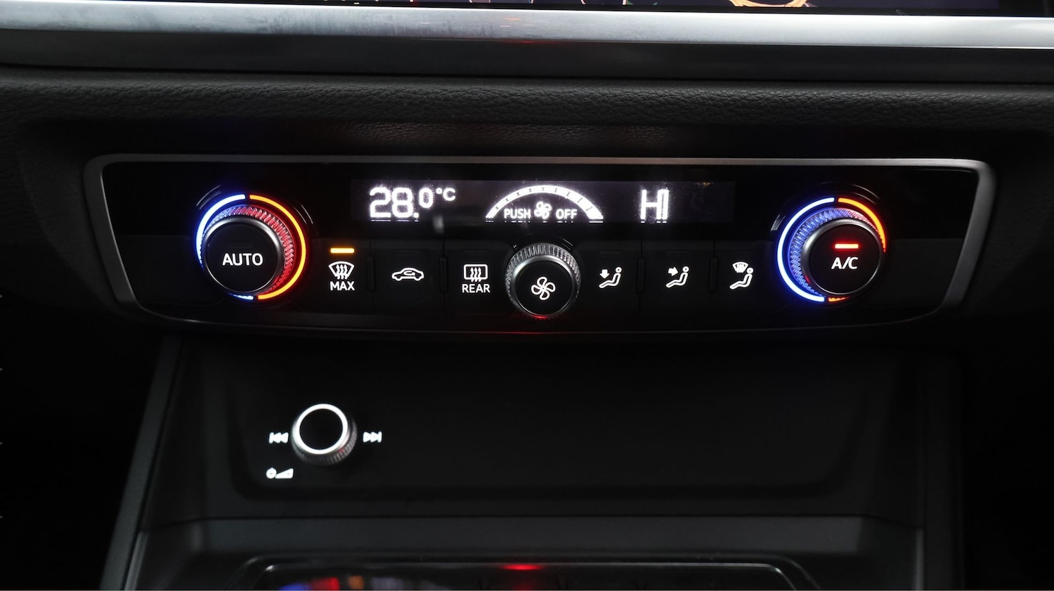 Used Audi Q3 2020 for sale - 77381116: Photo 12