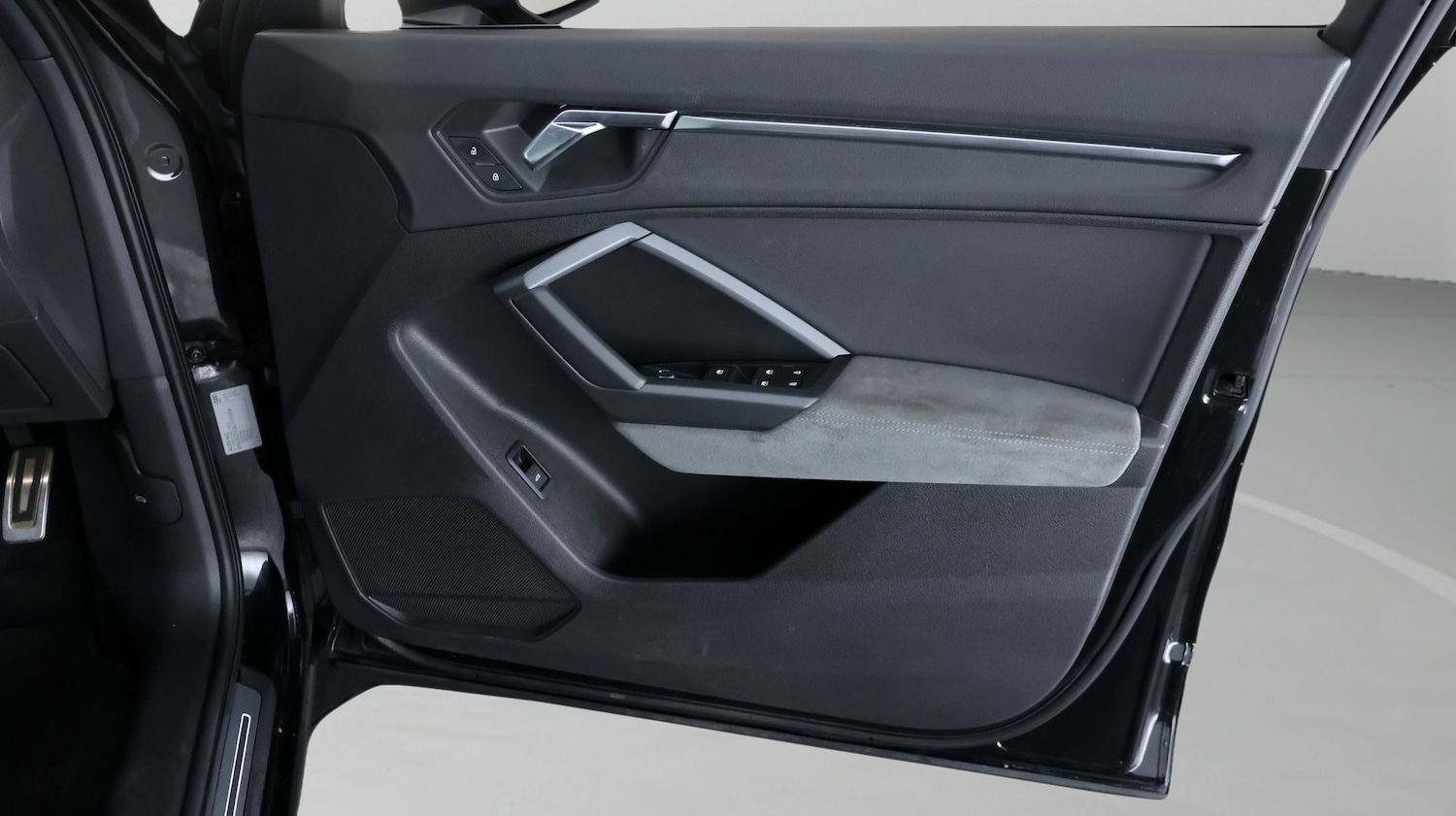 Used Audi Q3 2020 for sale - 77381116: Photo 15