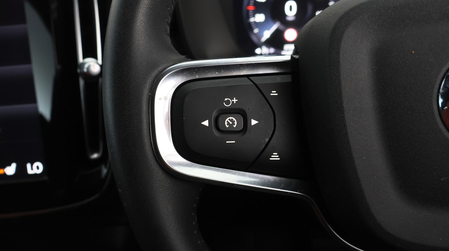 Used Volvo XC40 2020 for sale - 78121754: Photo 21