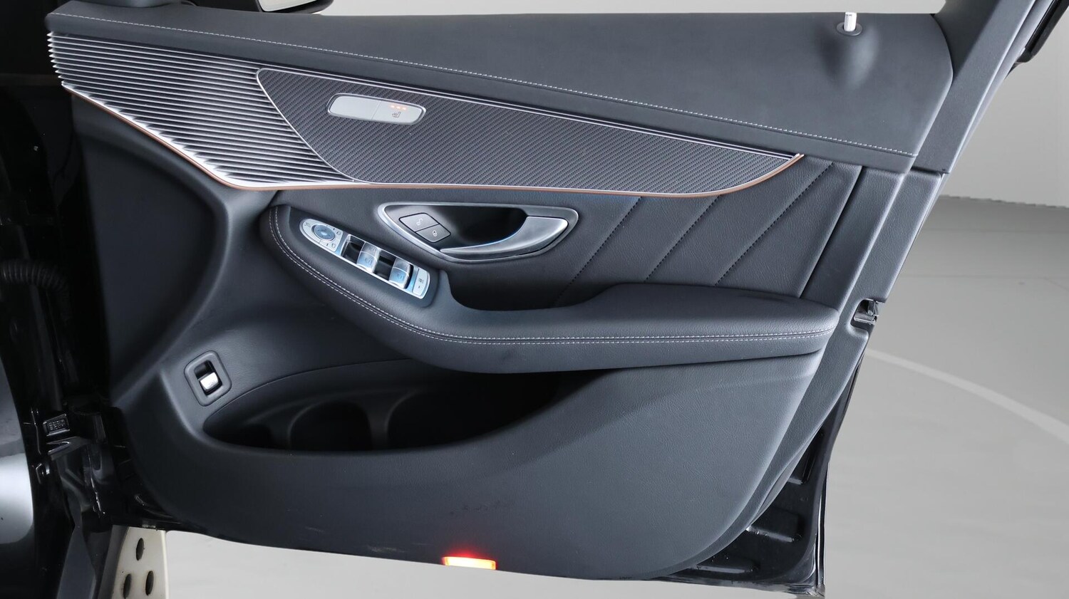 Used Mercedes-Benz EQC 2022 for sale - 76246893: Photo 16