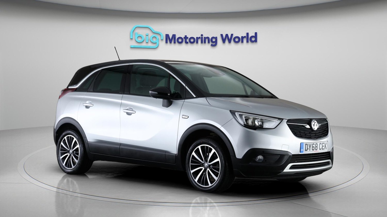 Used Vauxhall Crossland X 2018 for sale - 76360339: Photo 2