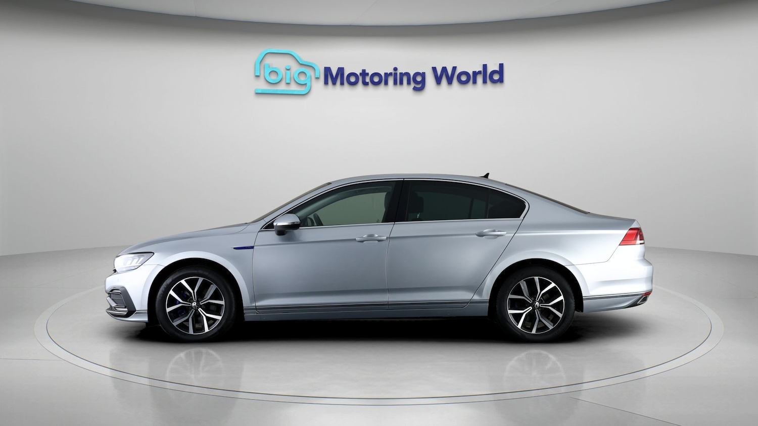 Used Volkswagen Passat 2022 for sale - 77371481: Photo 4