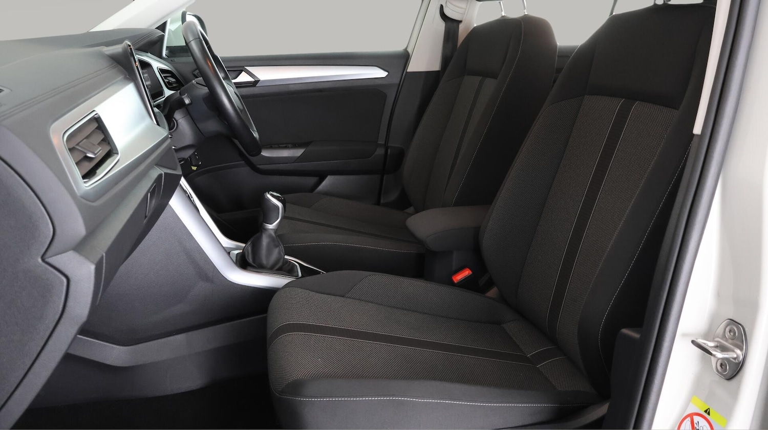 Used Volkswagen T-Roc 2022 for sale - 76166467: Photo 14