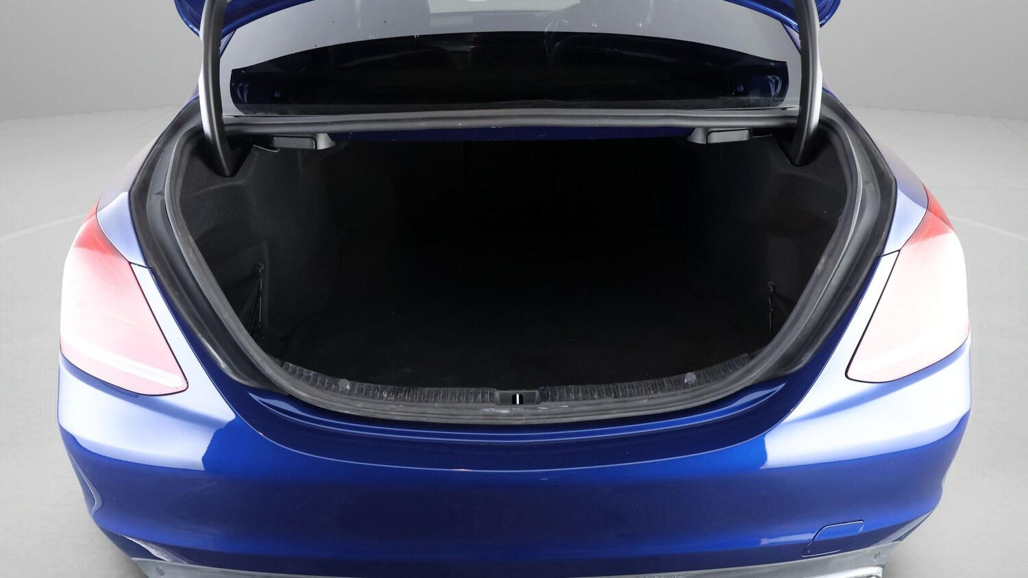 Used Mercedes-Benz C Class 2019 for sale - 77525229: Photo 17