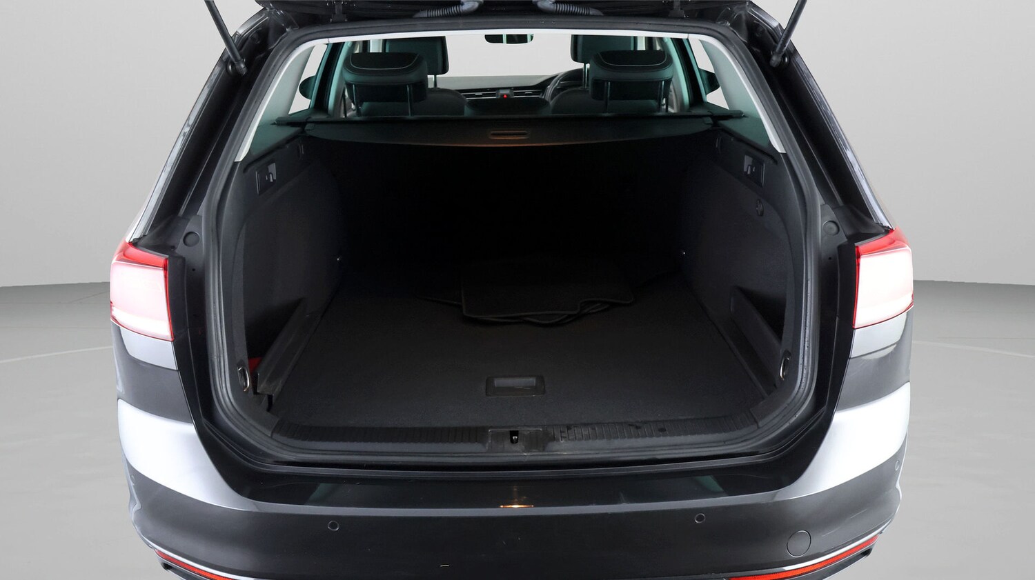 Used Volkswagen Passat 2022 for sale - 77484903: Photo 17