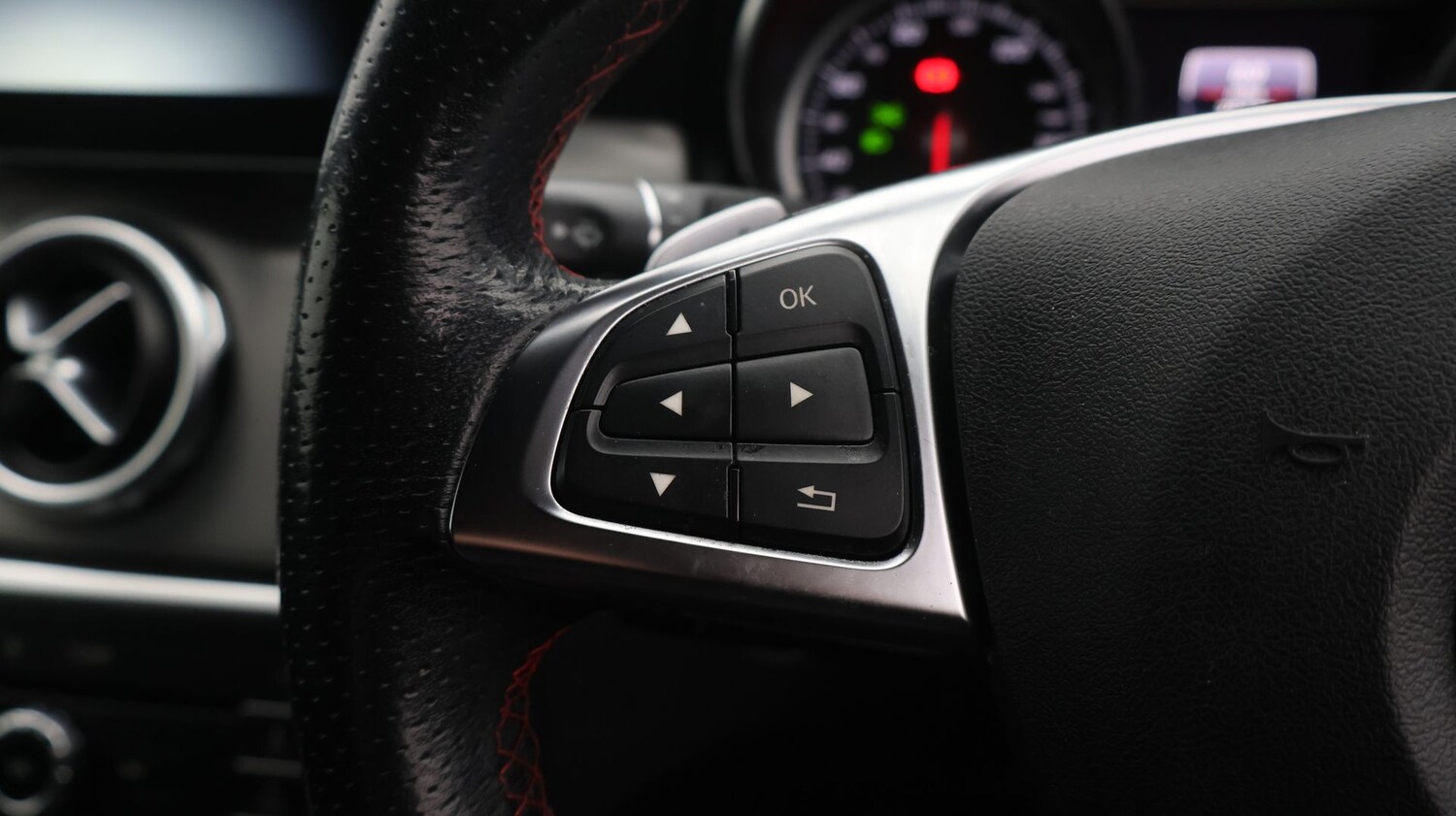 Used Mercedes-Benz GLA for sale - 77541778: Photo 25