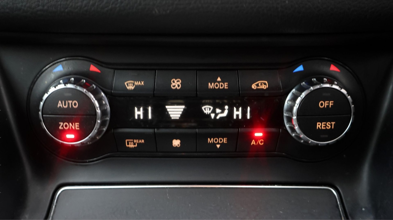 Used Mercedes-Benz GLA 2019 for sale - 77427002: Photo 12