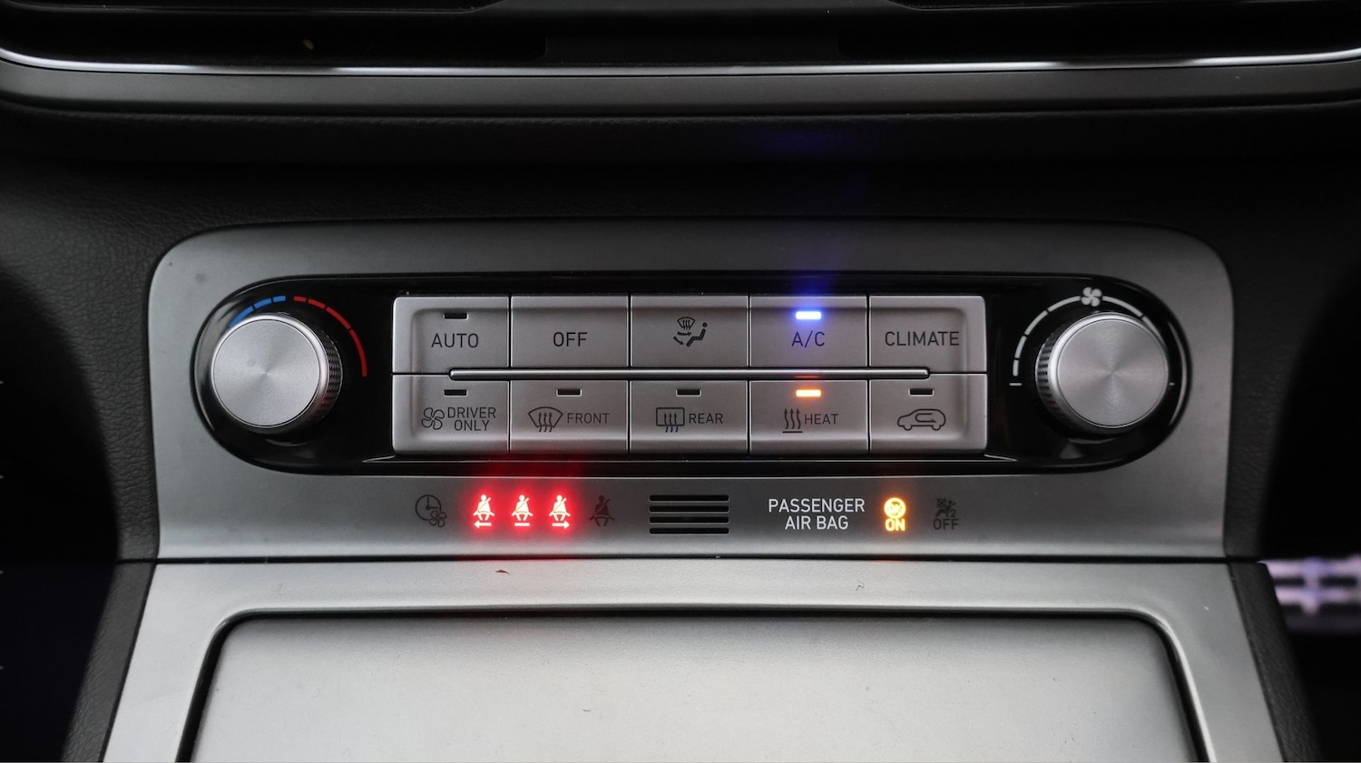 Used Hyundai KONA 2023 for sale - 77371479: Photo 12