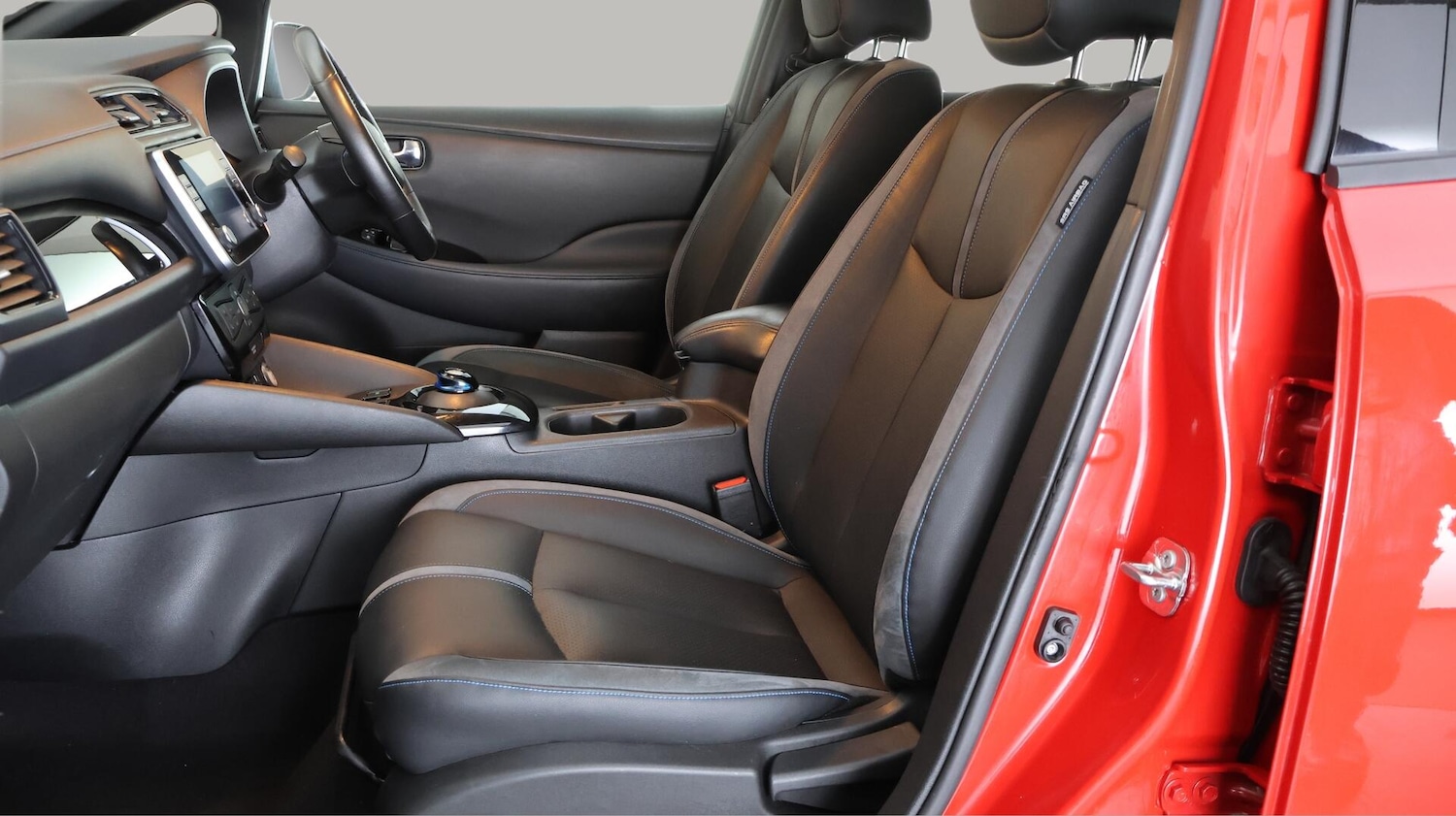 Used Nissan Leaf 2021 for sale - 76701048: Photo 14