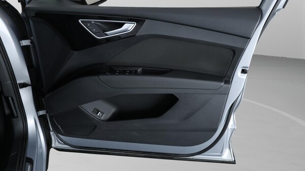 Used Audi Q4 e-tron 2021 for sale - 76317863: Photo 16