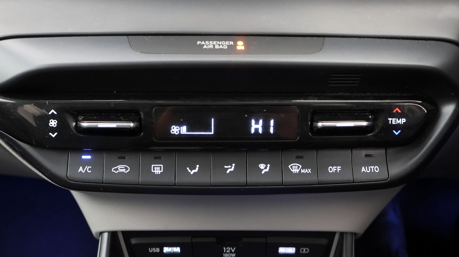 Used Hyundai BAYON 2023 for sale - 78155727: Photo 12