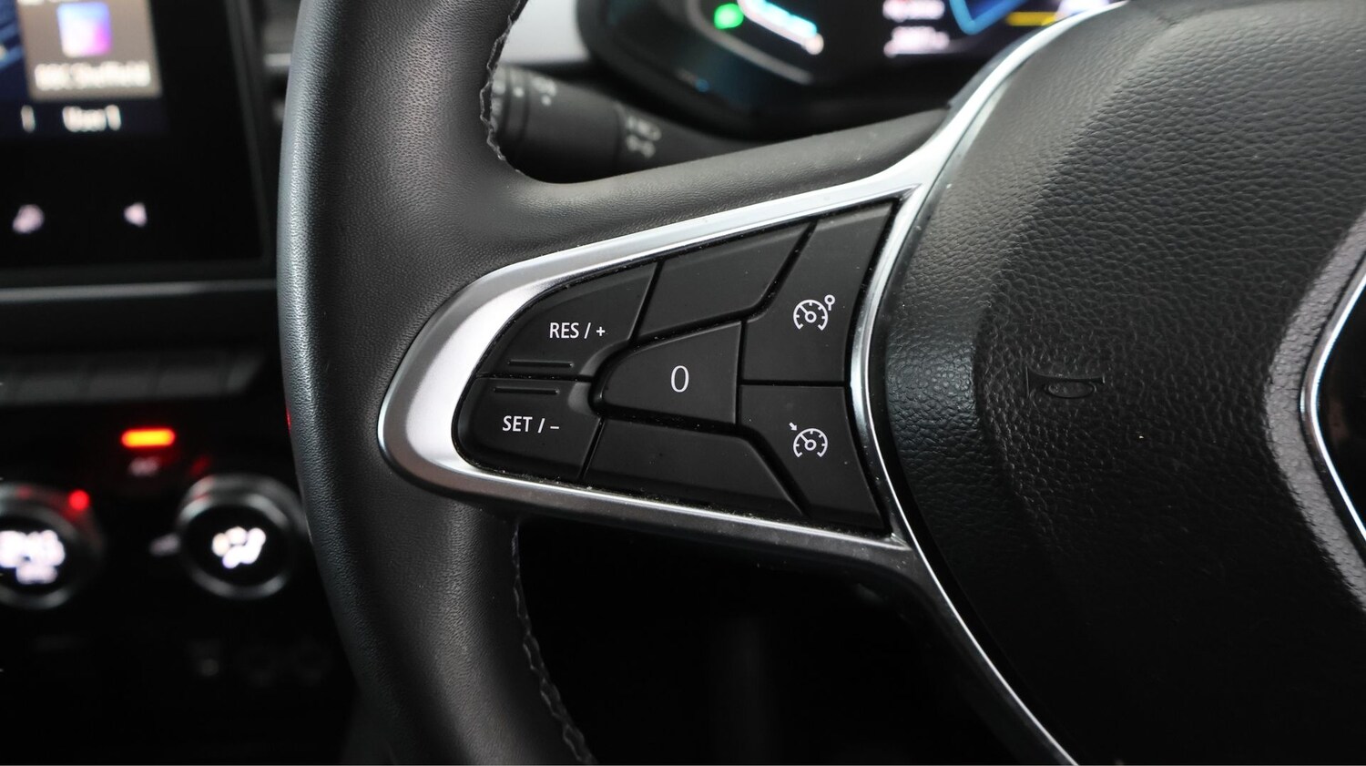 Used Renault Captur 2023 for sale - 78207244: Photo 21