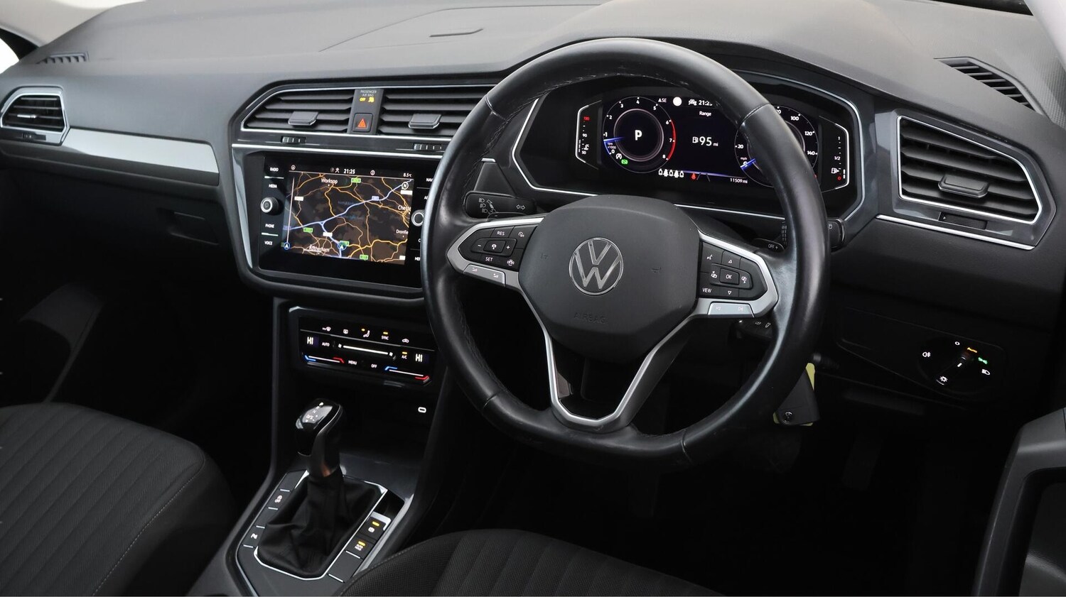 Used Volkswagen Tiguan Allspace 2022 for sale - 76743040: Photo 10