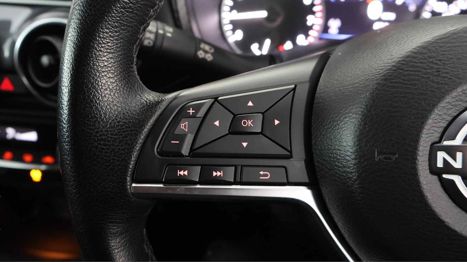 Used Nissan Juke 2023 for sale - 78062352: Photo 21