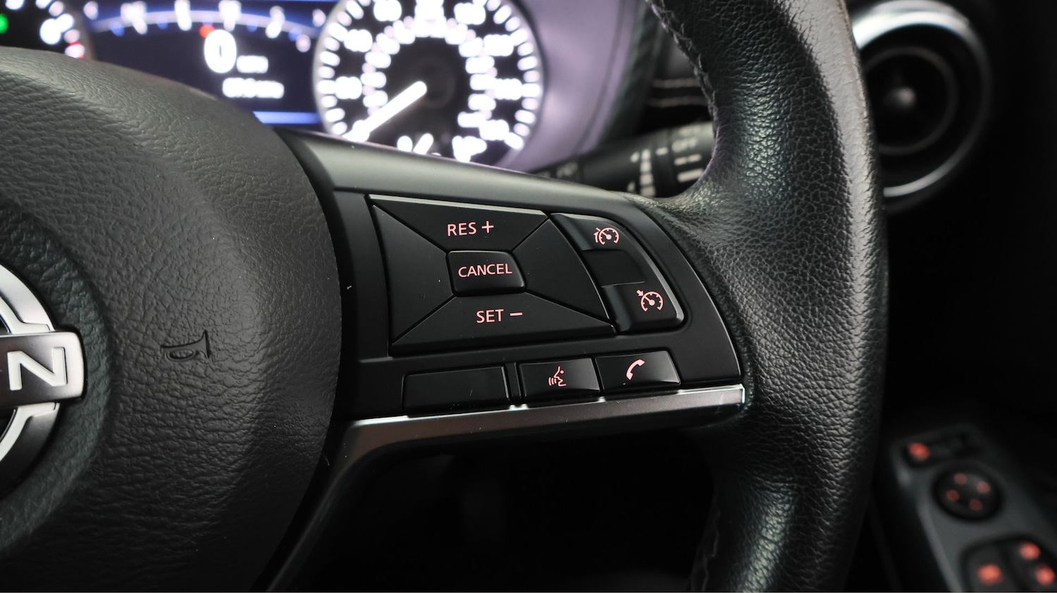 Used Nissan Juke 2023 for sale - 78062352: Photo 23