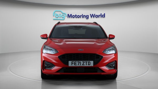 Used Ford Focus 2021 for sale - 76227356: Photo 3