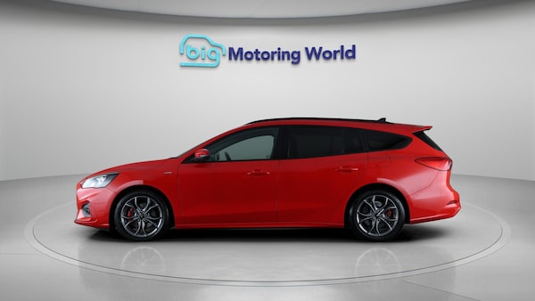 Used Ford Focus 2021 for sale - 76227356: Photo 5