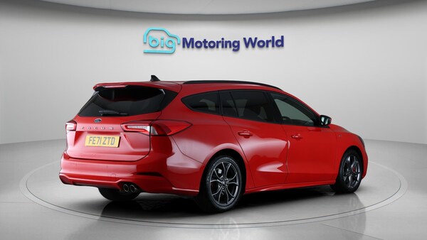 Used Ford Focus 2021 for sale - 76227356: Photo 8