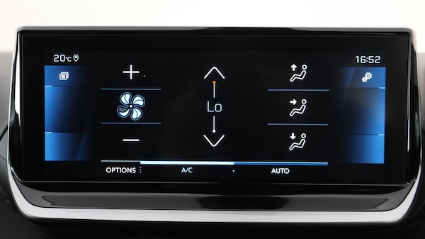 Used Peugeot 2008 2022 for sale - 76201472: Photo 13