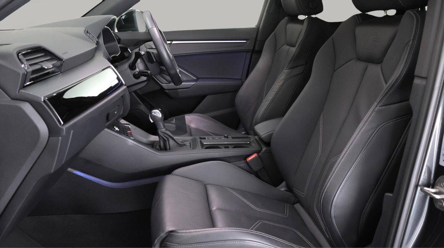 Used Audi Q3 2023 for sale - 76550489: Photo 15