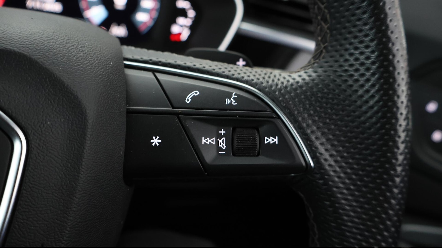 Used Audi Q3 2023 for sale - 76550489: Photo 26