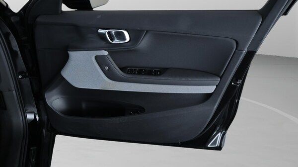Used Polestar Polestar 2 2021 for sale - 76295917: Photo 14