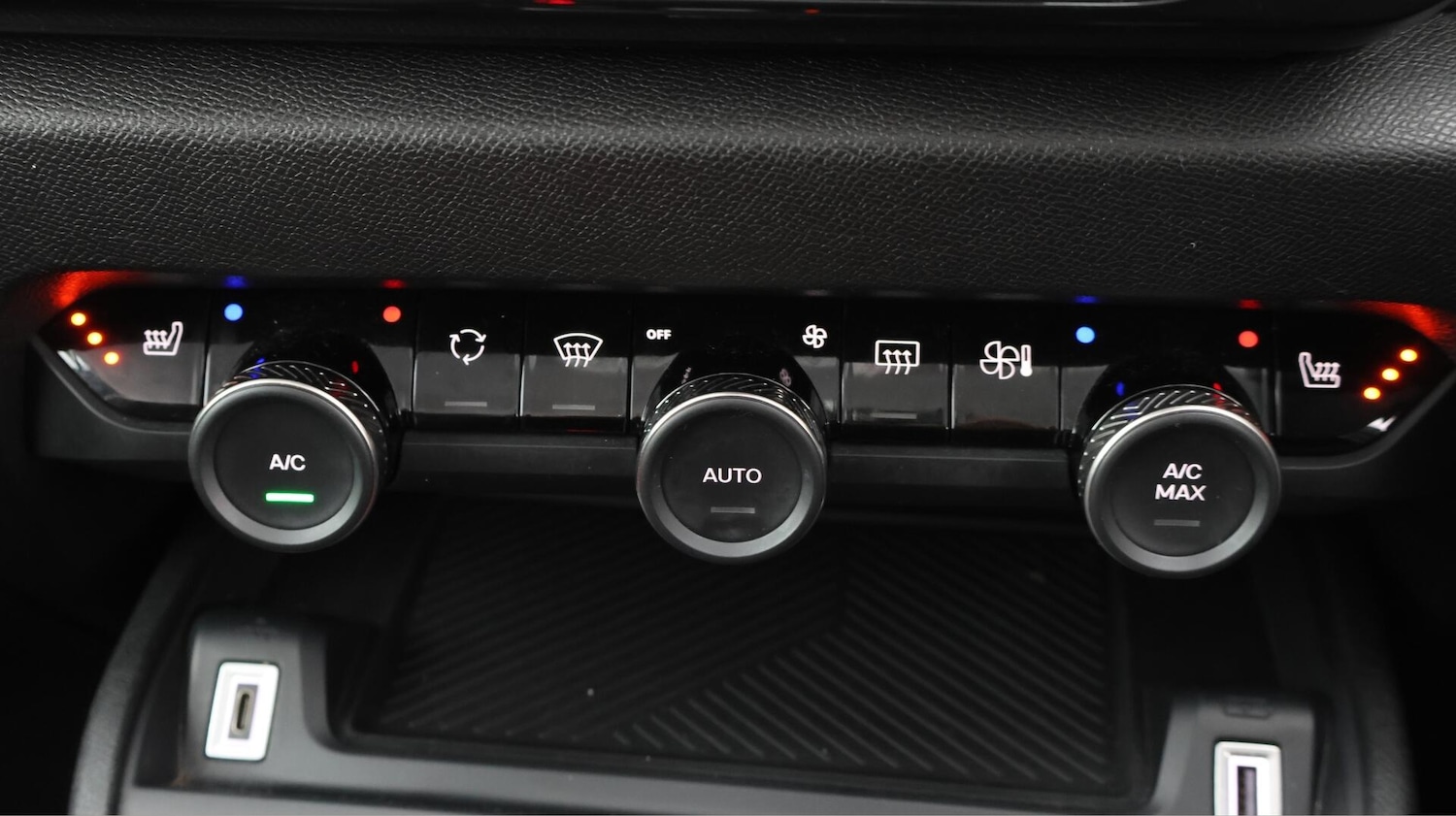 Used Citroen C4 2023 for sale - 76012823: Photo 13