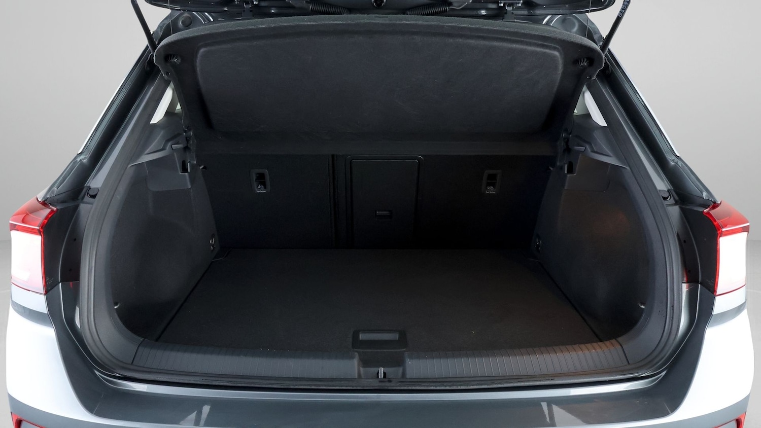 Used Volkswagen T-Roc 2022 for sale - 77367530: Photo 16