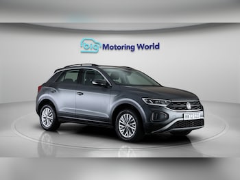 Used Volkswagen T-Roc 2022 for sale - 77367530: Photo