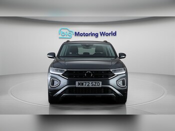 Used Volkswagen T-Roc 2022 for sale - 77367530: Photo