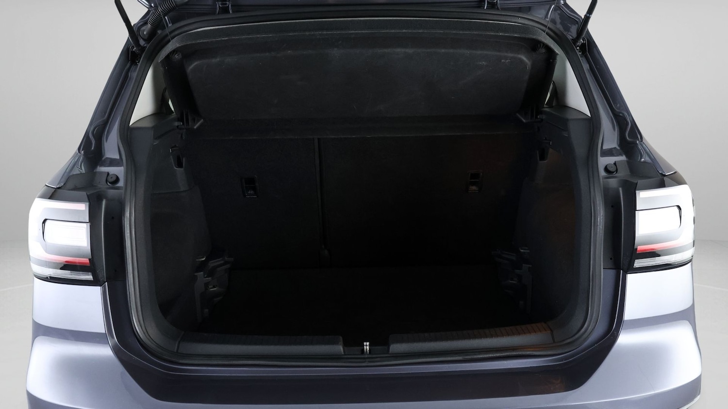 Used Volkswagen T-Cross 2023 for sale - 77890137: Photo 16