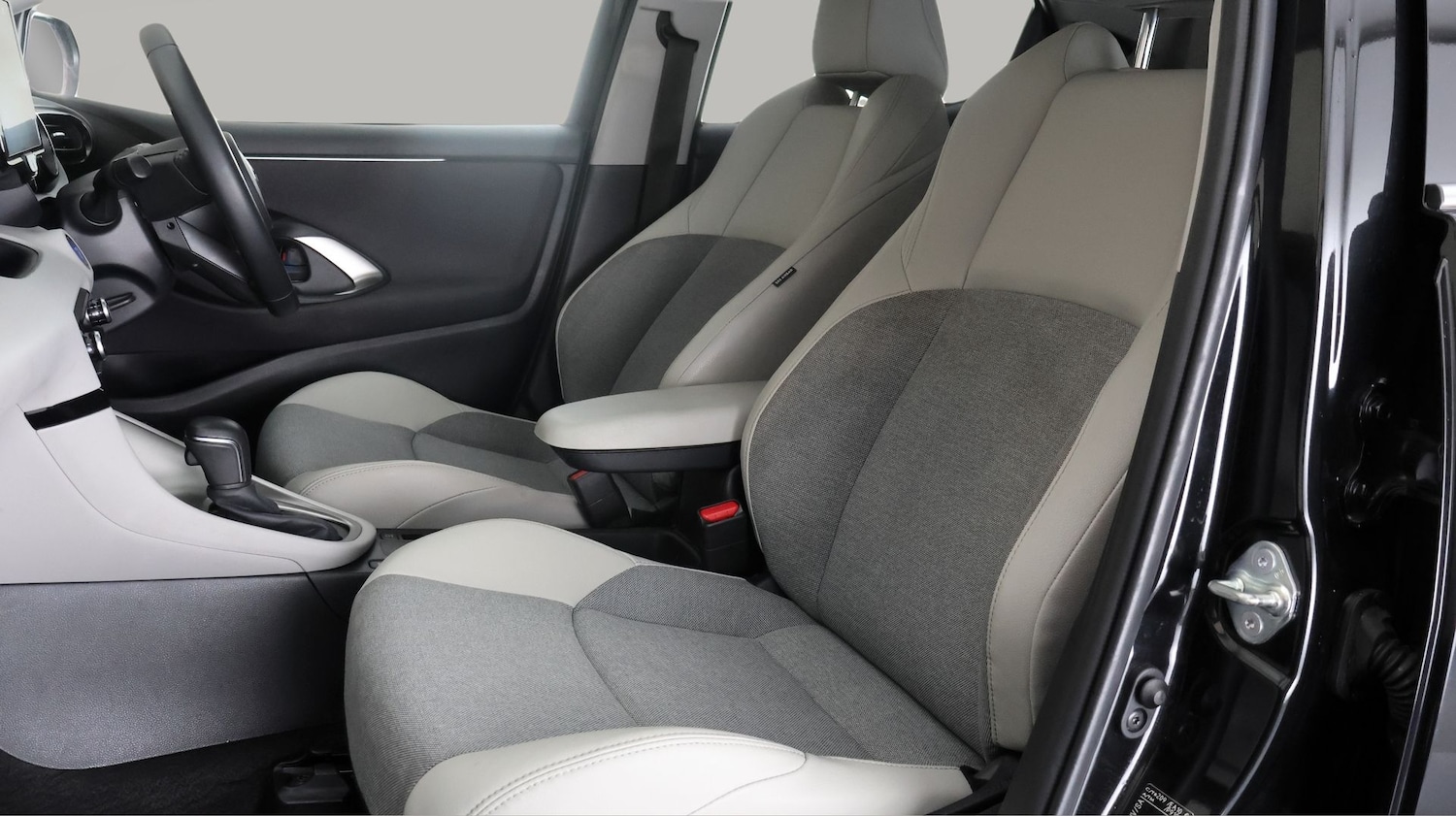 Used Toyota Yaris 2022 for sale - 77324585: Photo 14