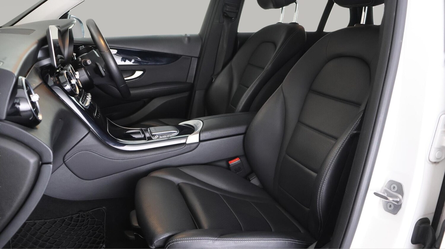 Used Mercedes-Benz GLC 2019 for sale - 76657693: Photo 15