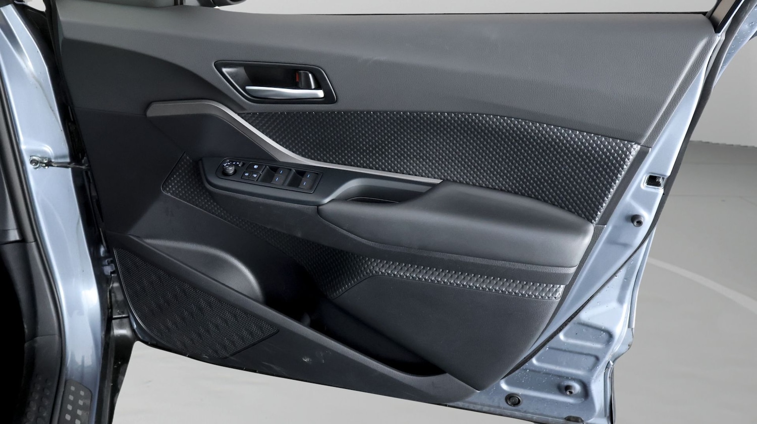 Used Toyota C-HR 2023 for sale - 77563406: Photo 14