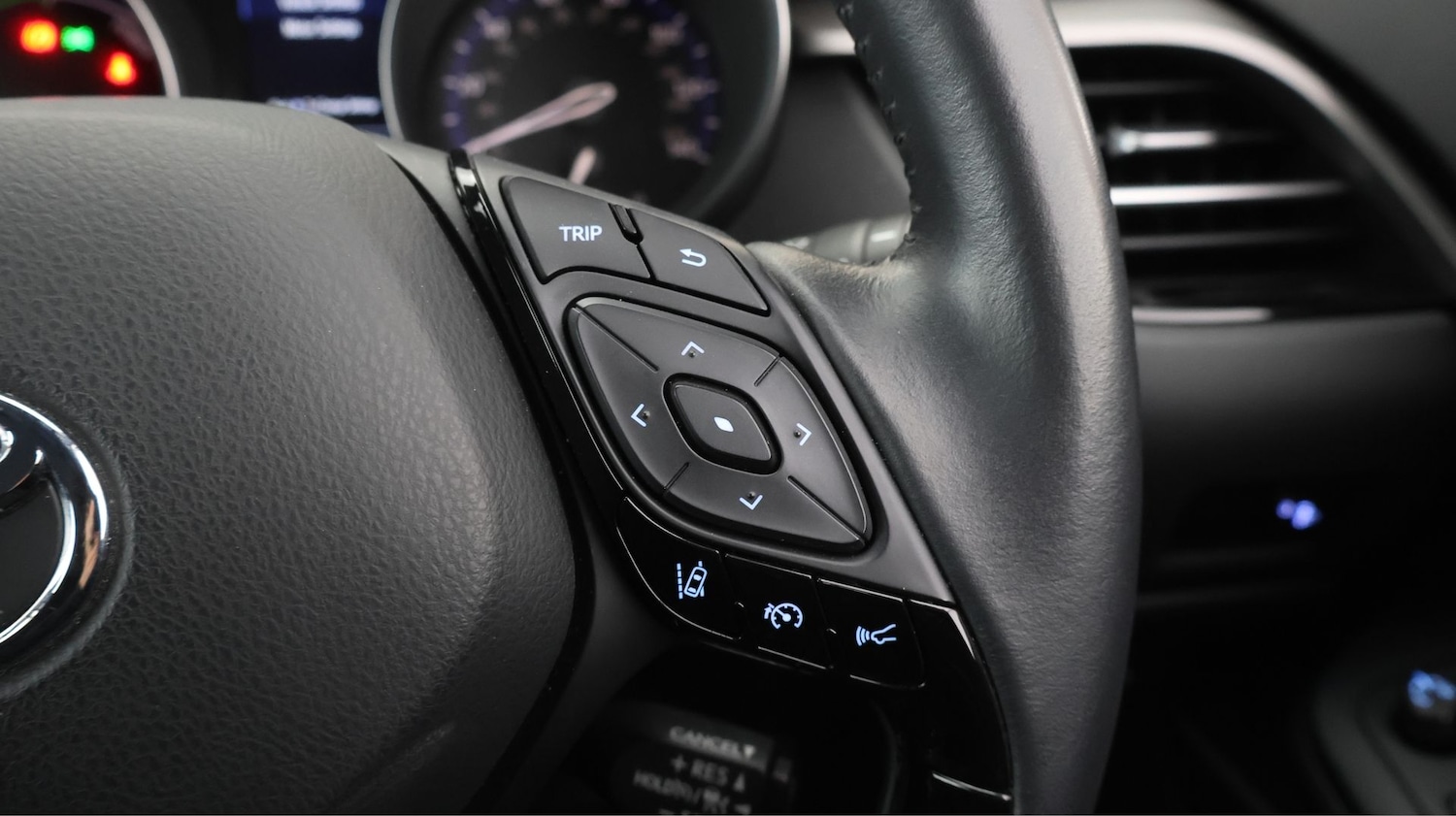 Used Toyota C-HR 2023 for sale - 77563406: Photo 21