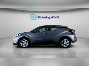 Used Toyota C-HR 2023 for sale - 77563406: Photo