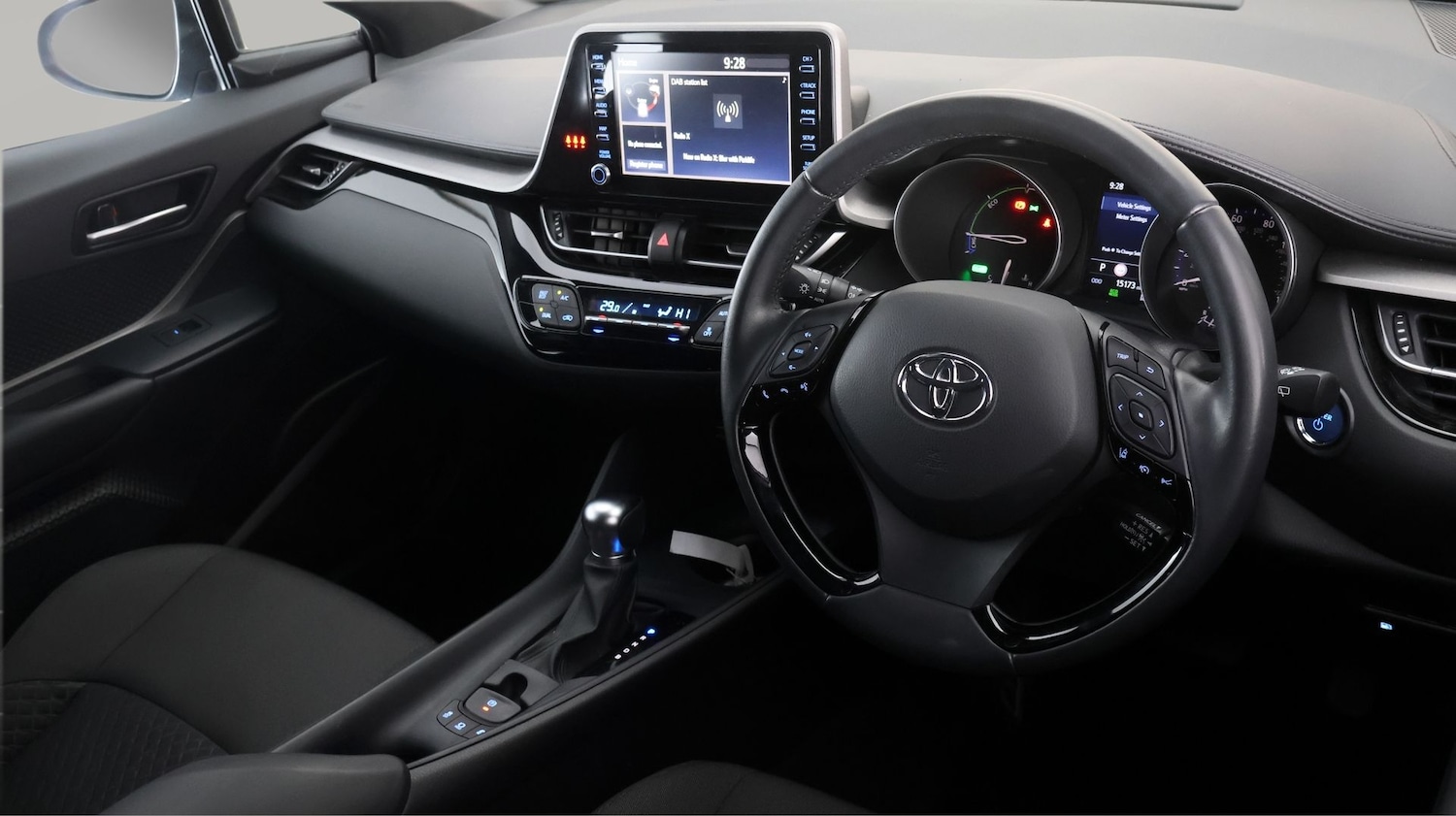 Used Toyota C-HR 2023 for sale - 77563406: Photo 9