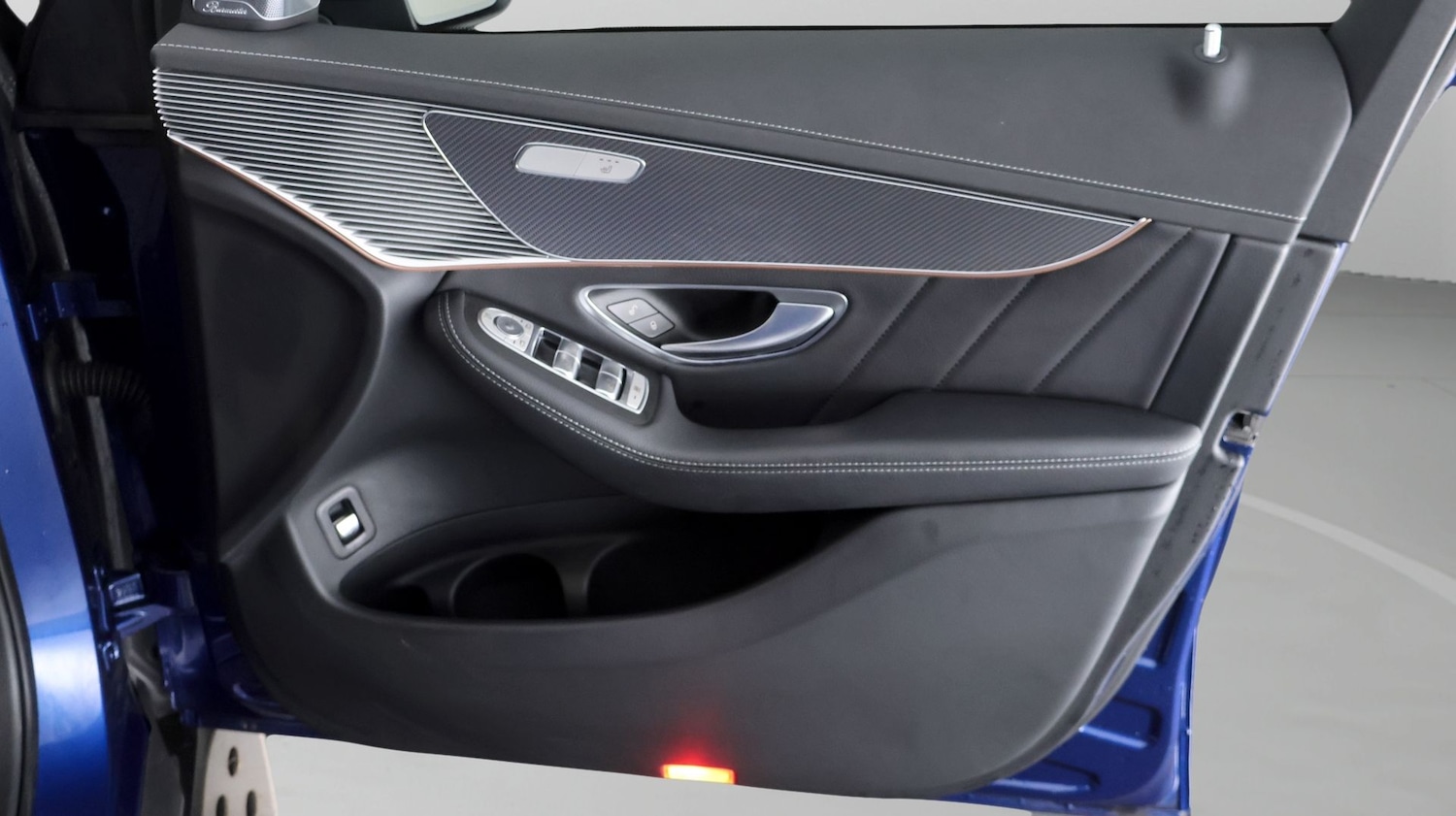 Used Mercedes-Benz EQC 2022 for sale - 77668299: Photo 15