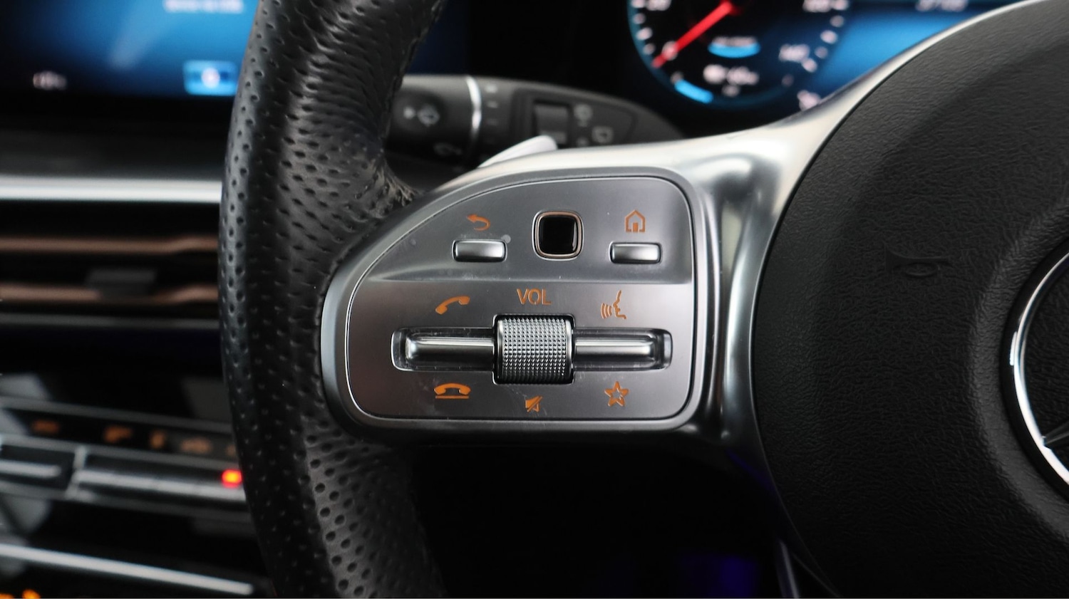 Used Mercedes-Benz EQC 2022 for sale - 77668299: Photo 23