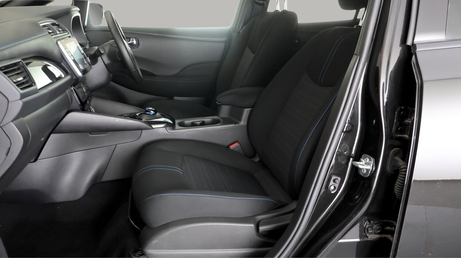 Used Nissan Leaf 2023 for sale - 77711060: Photo 13