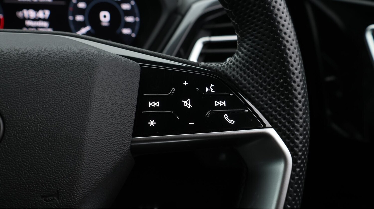 Used Audi Q4 e-tron 2022 for sale - 76484471: Photo 26