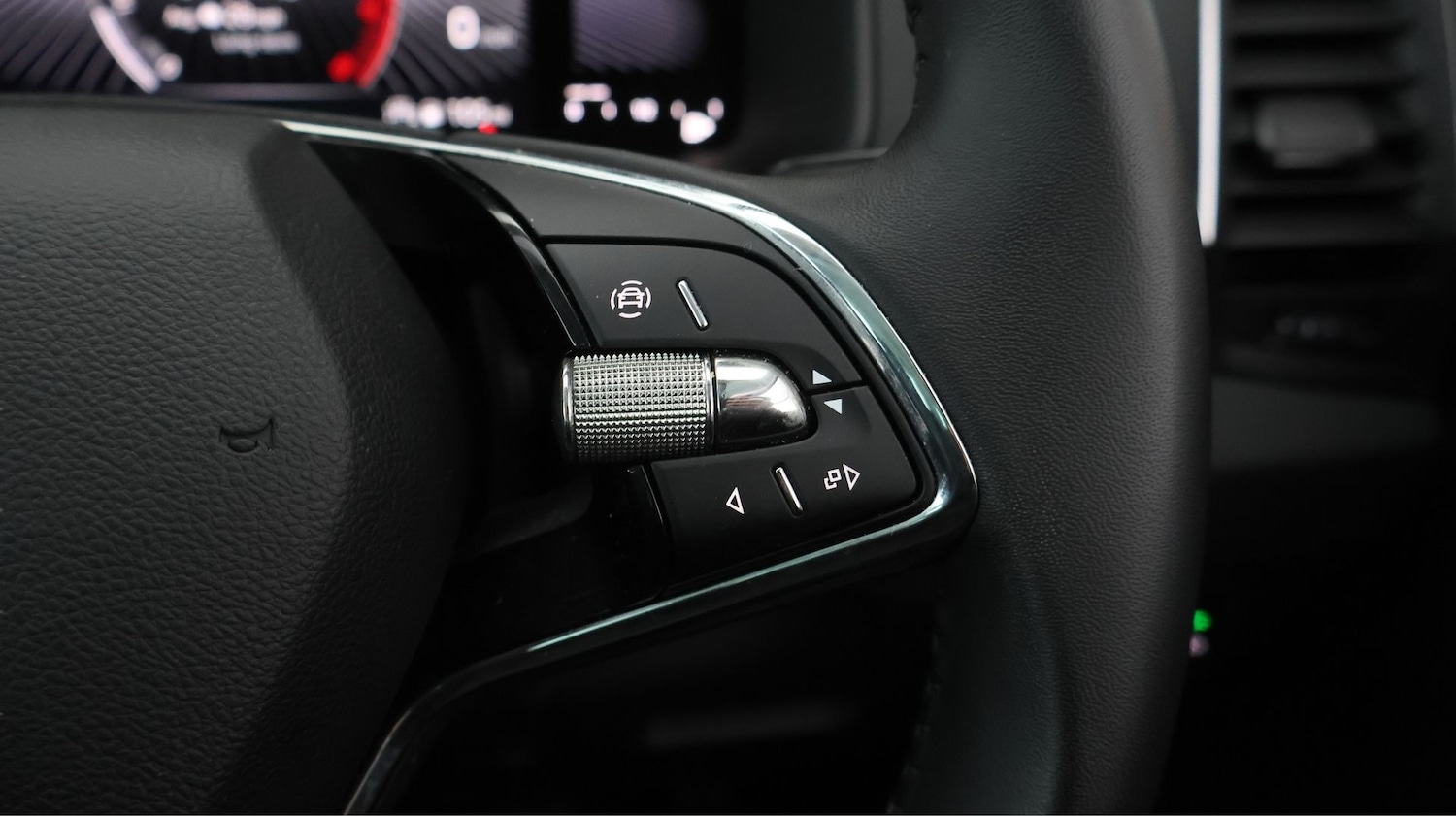 Used Skoda Karoq 2023 for sale - 77737006: Photo 22