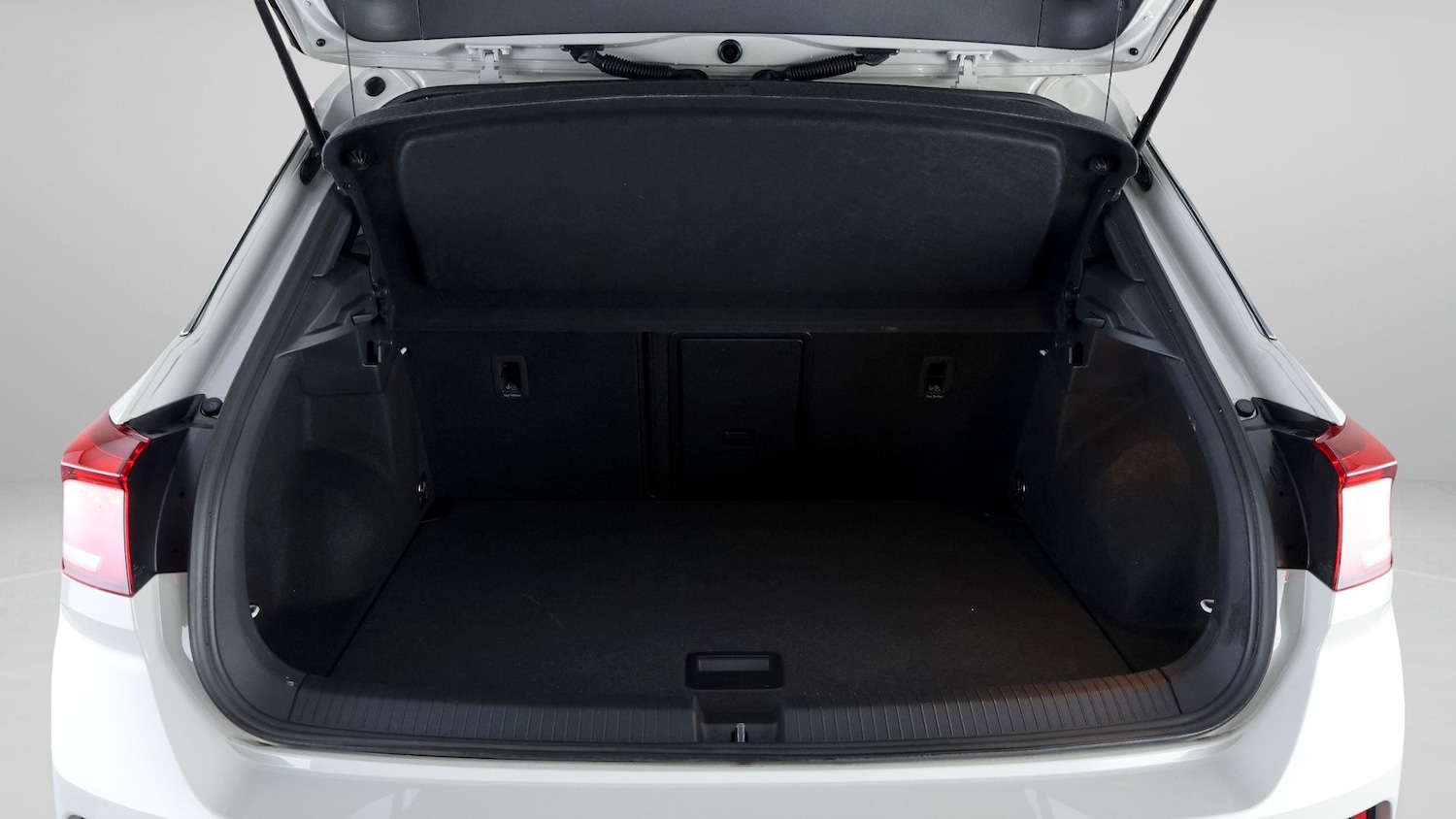 Used Volkswagen T-Roc 2024 for sale - 77976167: Photo 16